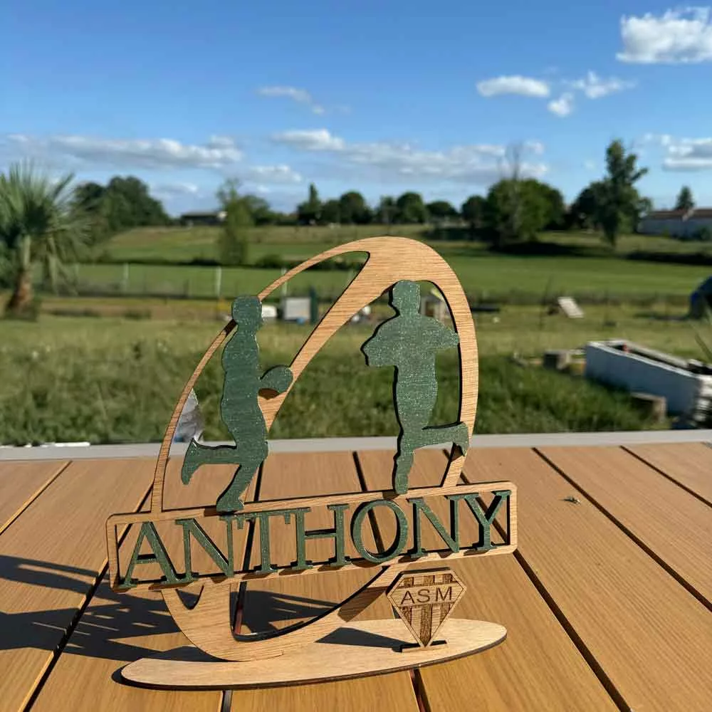 Plaque de rugby décorative avec silhouette venant d'une vraie photo